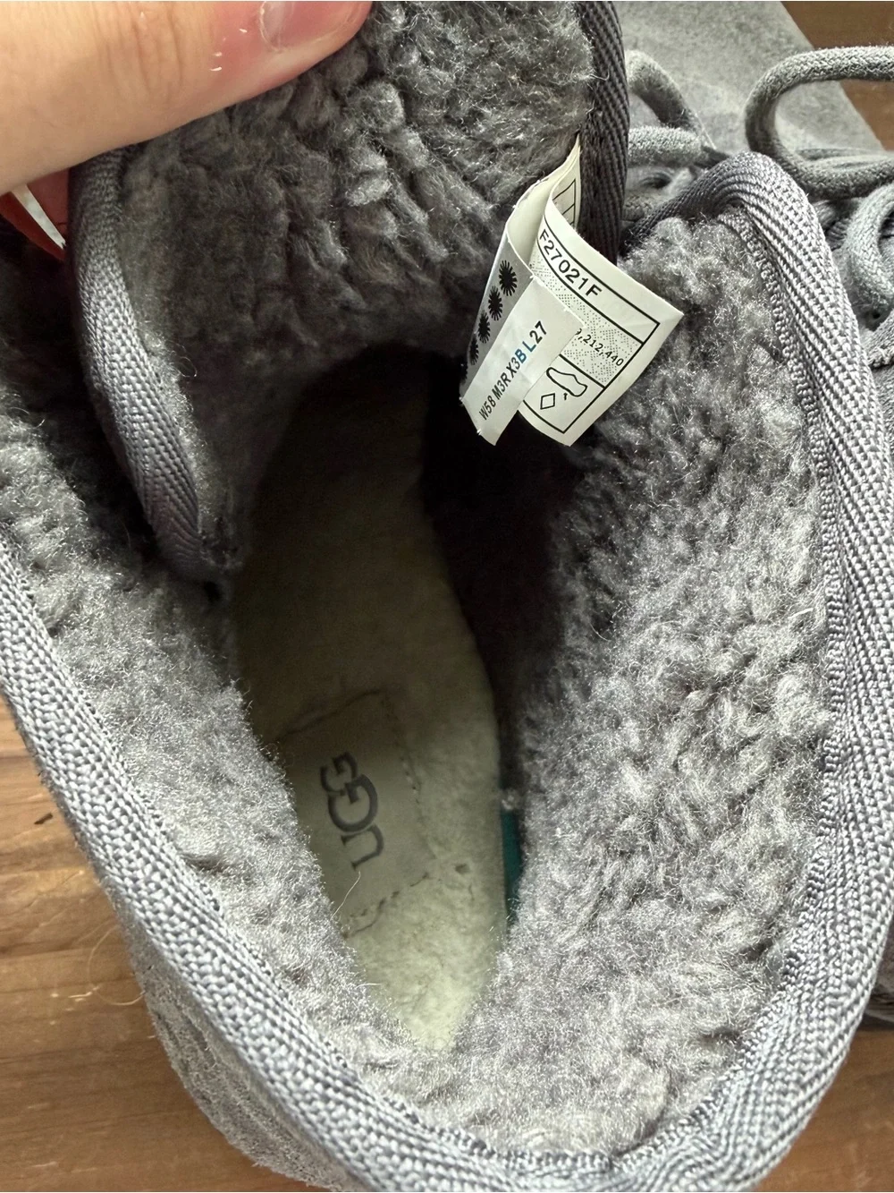 UGG Harkley Charcoal Grey Suede Sheepskin Chukka Desert Boots Shoes Men Size 9.5